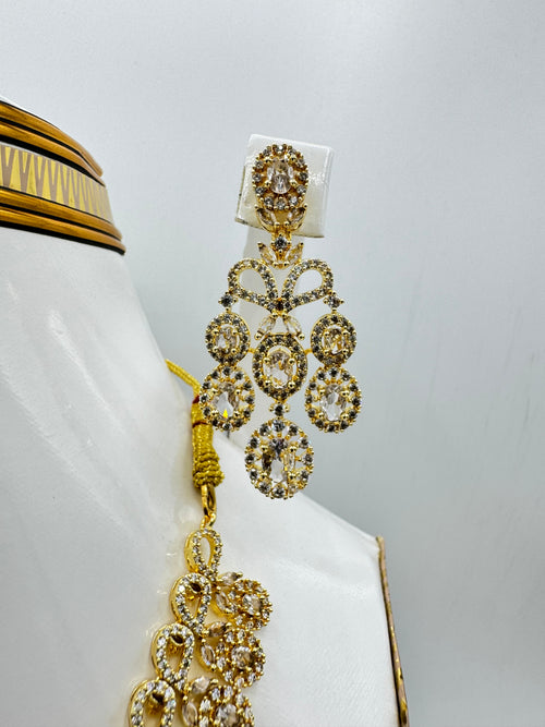 Chandelier Cluster