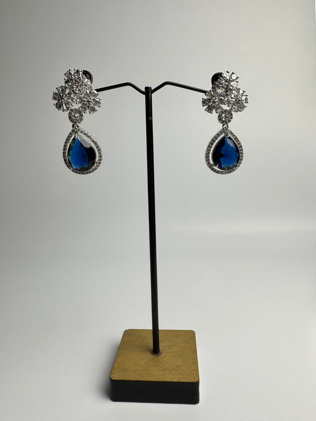 FloralDrop Earrings